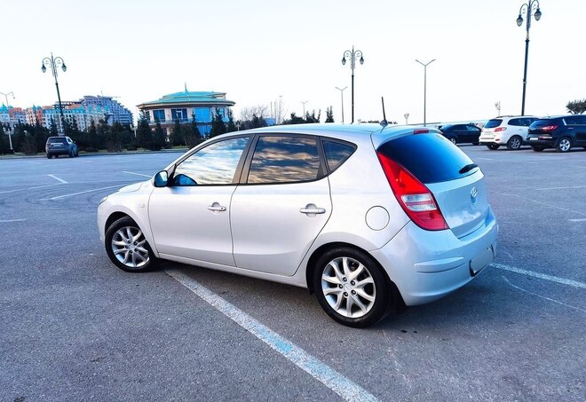 Hyundai i30 2009, 197,000 km - 1.6 л - Sumqayıt