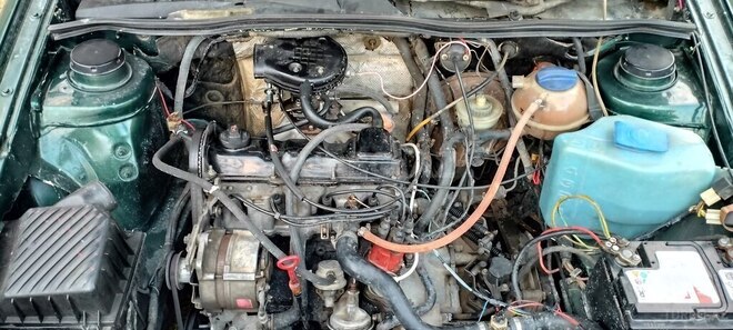 Volkswagen Passat 1991, 329,000 km - 1.8 л - Bakı