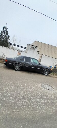 Mercedes E 200 1992, 600,000 km - 2.0 l - Bakı