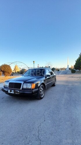 Mercedes E 200 1992, 600,000 km - 2.0 l - Bakı