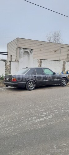 Mercedes E 200 1992, 600,000 km - 2.0 l - Bakı