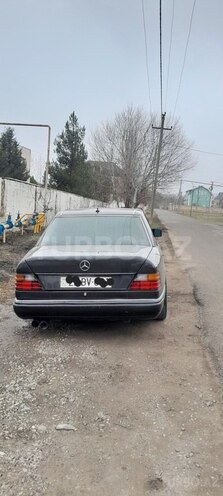 Mercedes E 200 1992, 600,000 km - 2.0 l - Bakı