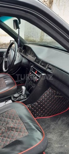 Mercedes E 200 1992, 600,000 km - 2.0 l - Bakı