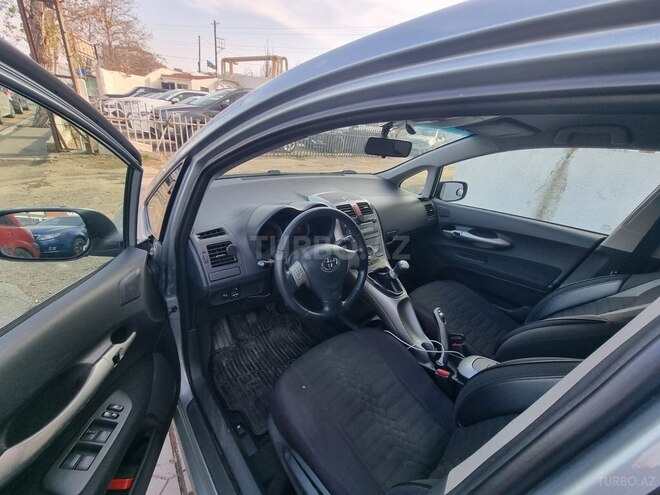 Toyota Auris 2008, 215,600 km - 1.4 л - Bakı