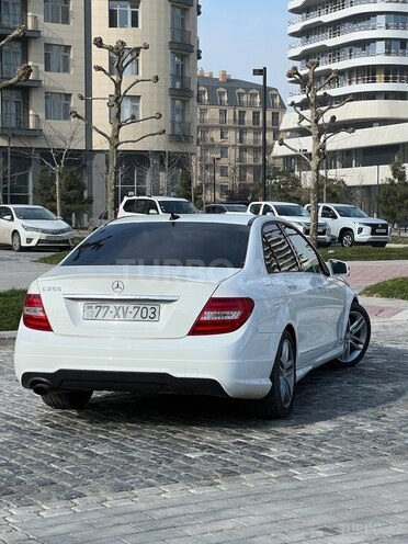 Mercedes C 250 2014, 220,000 km - 1.8 л - Bakı