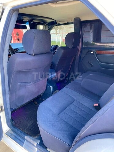 Mercedes E 220 1995, 500,000 km - 2.2 л - Salyan