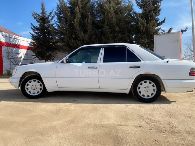 Mercedes E 220 1995, 500,000 km - 2.2 л - Salyan