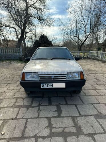 LADA (VAZ) 21099 1998, 265,000 km - 1.5 l - Salyan