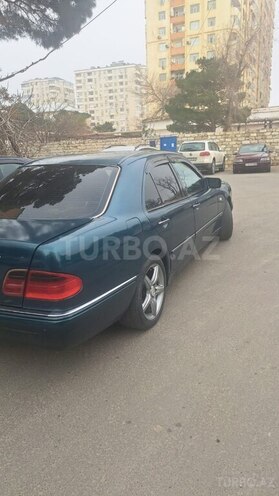 Mercedes E 230 1996, 387,000 km - 2.3 л - Bakı
