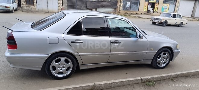 Mercedes C 200 1997, 419,900 km - 2.0 l - Qazax
