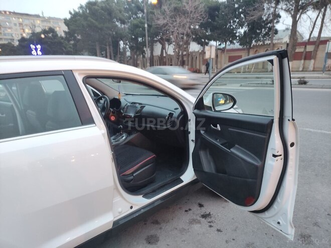 Kia Sportage 2010, 129,000 km - 2.0 л - Bakı