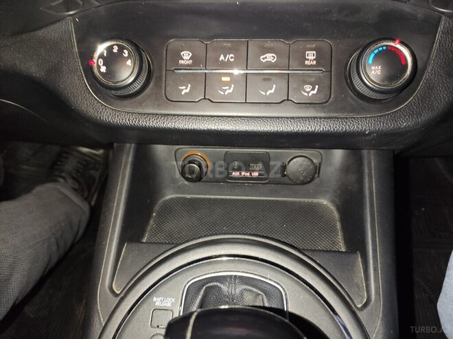 Kia Sportage 2010, 129,000 km - 2.0 л - Bakı