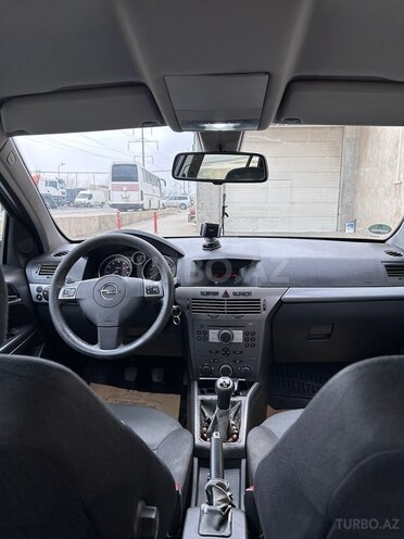 Opel Astra 2006, 300,000 km - 1.4 l - Bakı