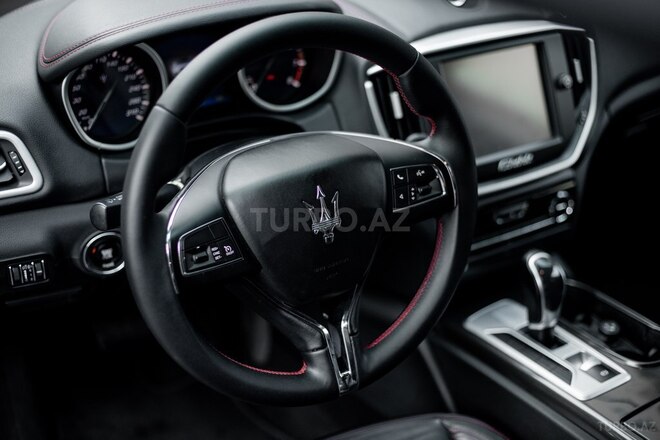 Maserati Ghibli 2015, 80,000 km - 3.0 l - Bakı