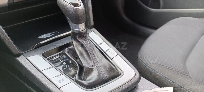 Hyundai Elantra 2016, 92,000 km - 1.6 l - Bakı