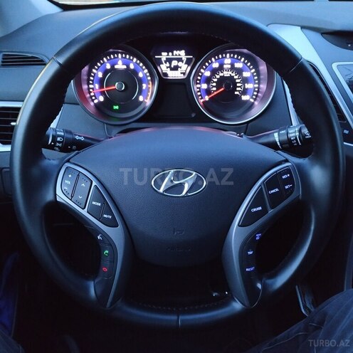 Hyundai Elantra 2015, 127,621 km - 1.8 l - Bakı