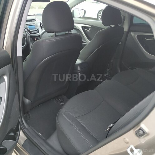 Hyundai Elantra 2015, 127,621 km - 1.8 l - Bakı