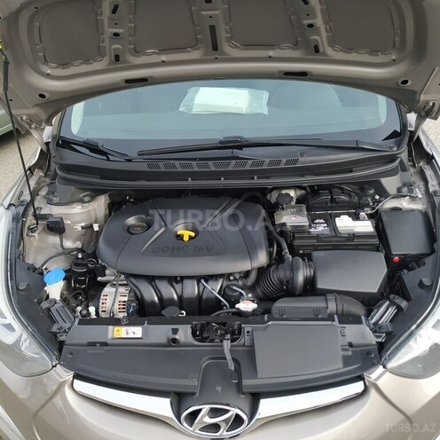 Hyundai Elantra 2015, 127,621 km - 1.8 l - Bakı