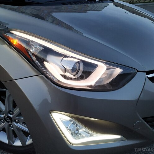 Hyundai Elantra 2015, 127,621 km - 1.8 l - Bakı