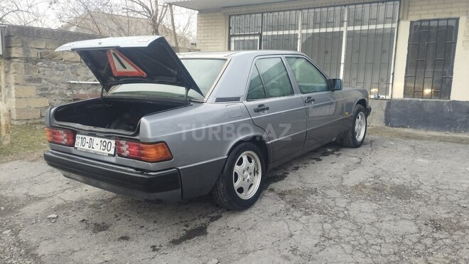 Mercedes 190 1993, 111,100 km - 2.0 л - Qəbələ