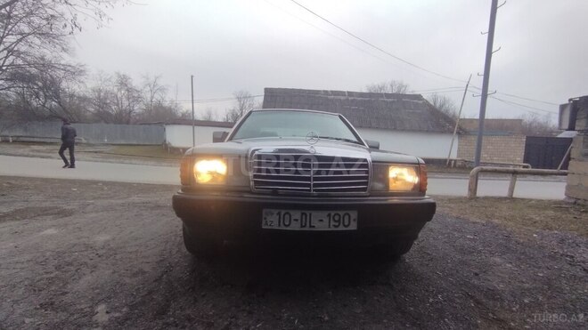 Mercedes 190 1993, 111,100 km - 2.0 л - Qəbələ