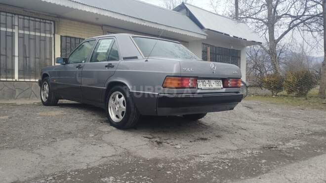 Mercedes 190 1993, 111,100 km - 2.0 л - Qəbələ