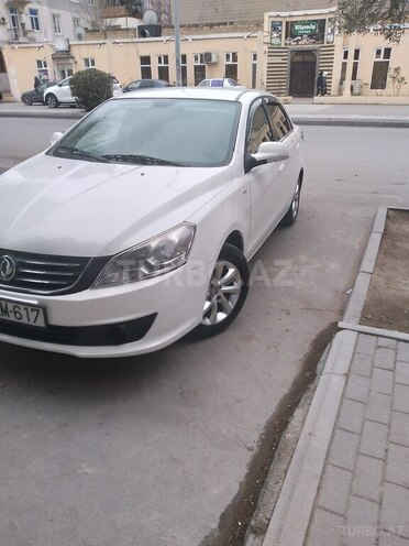 DongFeng Aeolus S30 2014, 261,000 km - 16.0 l - Sumqayıt