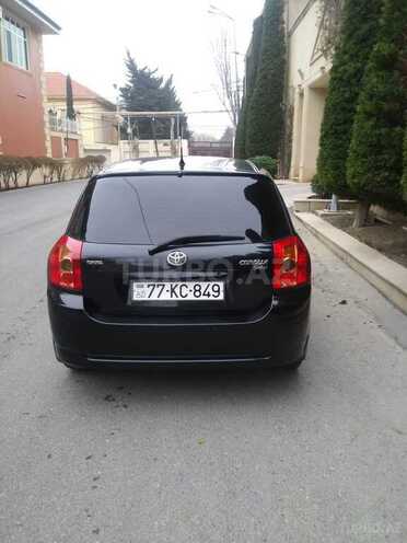 Toyota Corolla 2005, 220,000 km - 1.4 l - Bakı