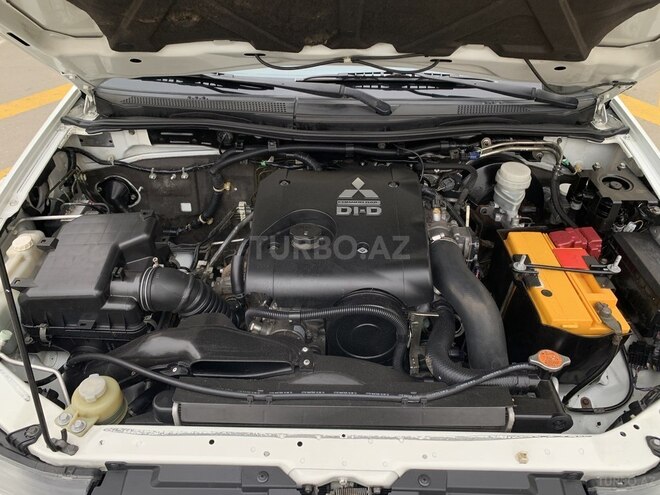 Mitsubishi L200 2013, 167,220 km - 2.5 l - Bakı