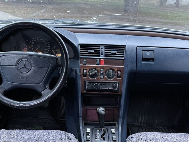 Mercedes C 220 1994, 252,698 km - 2.2 l - Bakı