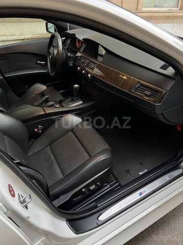 BMW 525 2006, 108,000 km - 2.5 l - Bakı