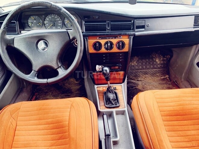 Mercedes 190 1992, 555,555 km - 2.0 l - Cəlilabad
