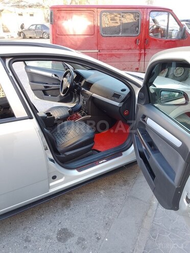 Opel Astra 2006, 290,000 km - 1.3 l - Bakı