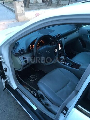 Mercedes C 240 2002, 253,000 km - 2.6 l - Bakı