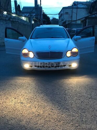 Mercedes C 240 2002, 253,000 km - 2.6 l - Bakı