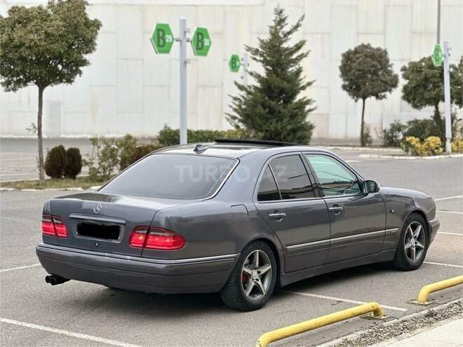 Mercedes E 240 1998, 244,899 km - 2.4 l - Bakı