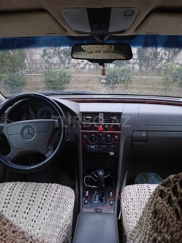 Mercedes C 200 1995, 375,000 km - 2.0 л - Bakı