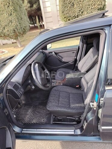 Mercedes C 240 1997, 200,000 km - 2.4 l - Gəncə