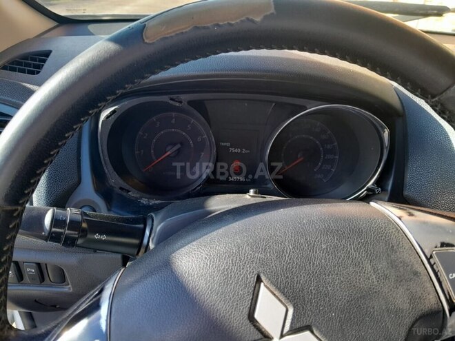 Mitsubishi ASX 2012, 345,796 km - 2.0 l - Qax
