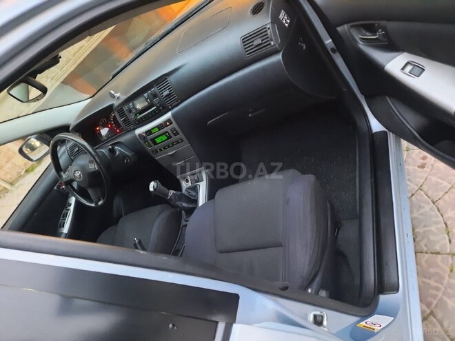 Toyota Corolla 2005, 348,000 km - 1.4 l - Bakı
