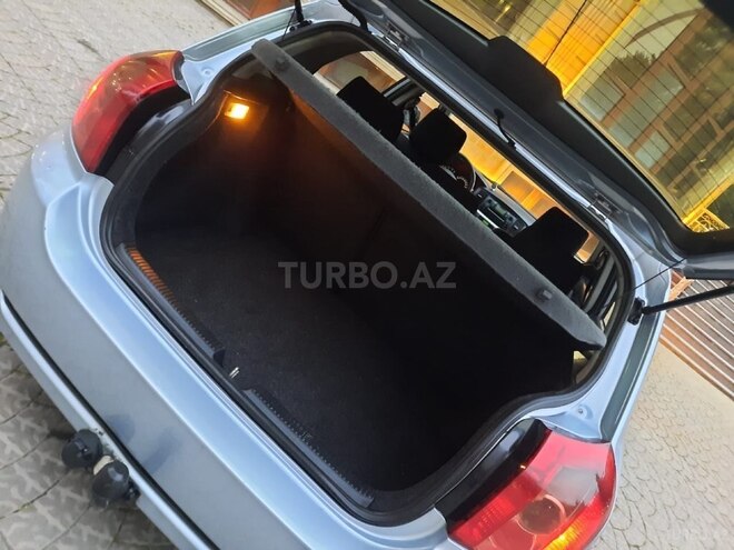 Toyota Corolla 2005, 348,000 km - 1.4 l - Bakı