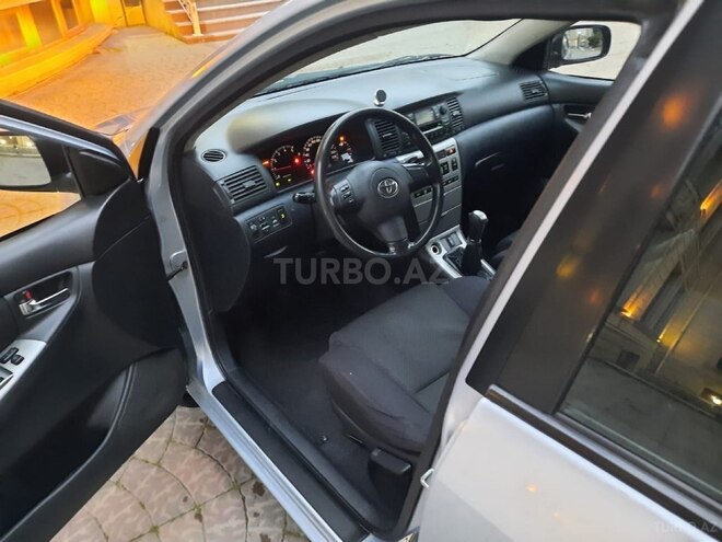Toyota Corolla 2005, 348,000 km - 1.4 l - Bakı