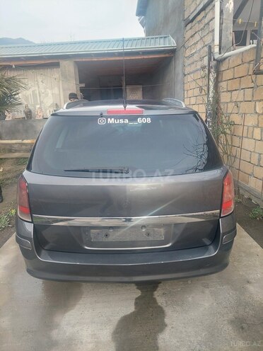 Opel Astra 2010, 240,000 km - 1.3 л - Qax