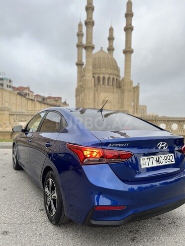 Hyundai Accent 2018, 950,000 km - 1.6 l - Bakı