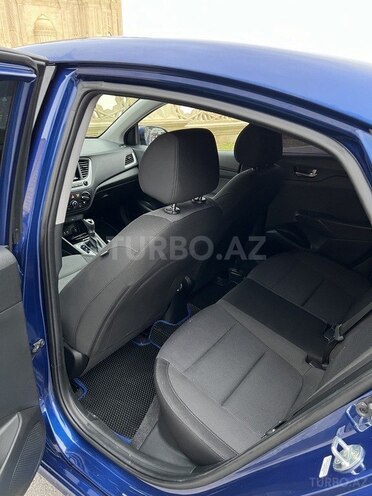 Hyundai Accent 2018, 950,000 km - 1.6 l - Bakı