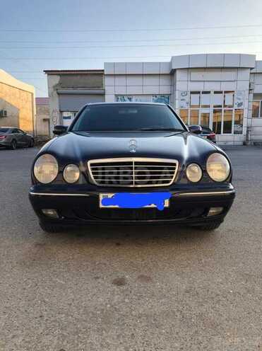 Mercedes E 220 2001, 291,110 km - 2.2 l - Bakı