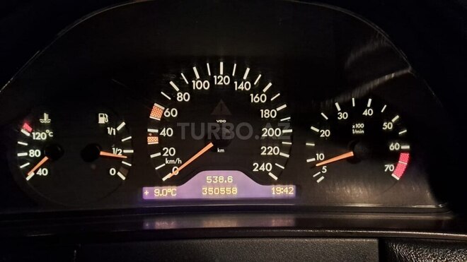 Mercedes E 240 1998, 352,500 km - 2.4 l - Xaçmaz