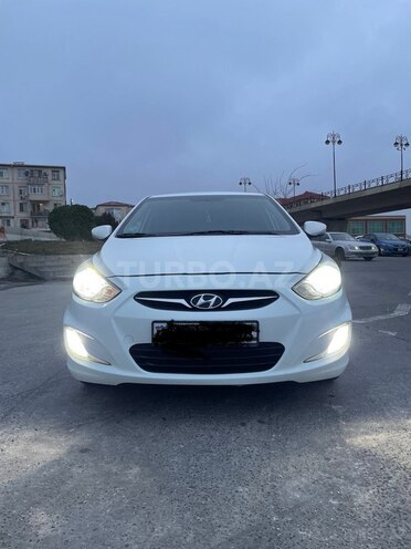 Hyundai Accent 2011, 175,000 km - 1.6 l - Bakı