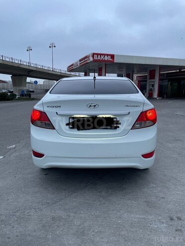 Hyundai Accent 2011, 175,000 km - 1.6 l - Bakı
