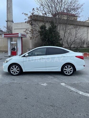 Hyundai Accent 2011, 175,000 km - 1.6 l - Bakı